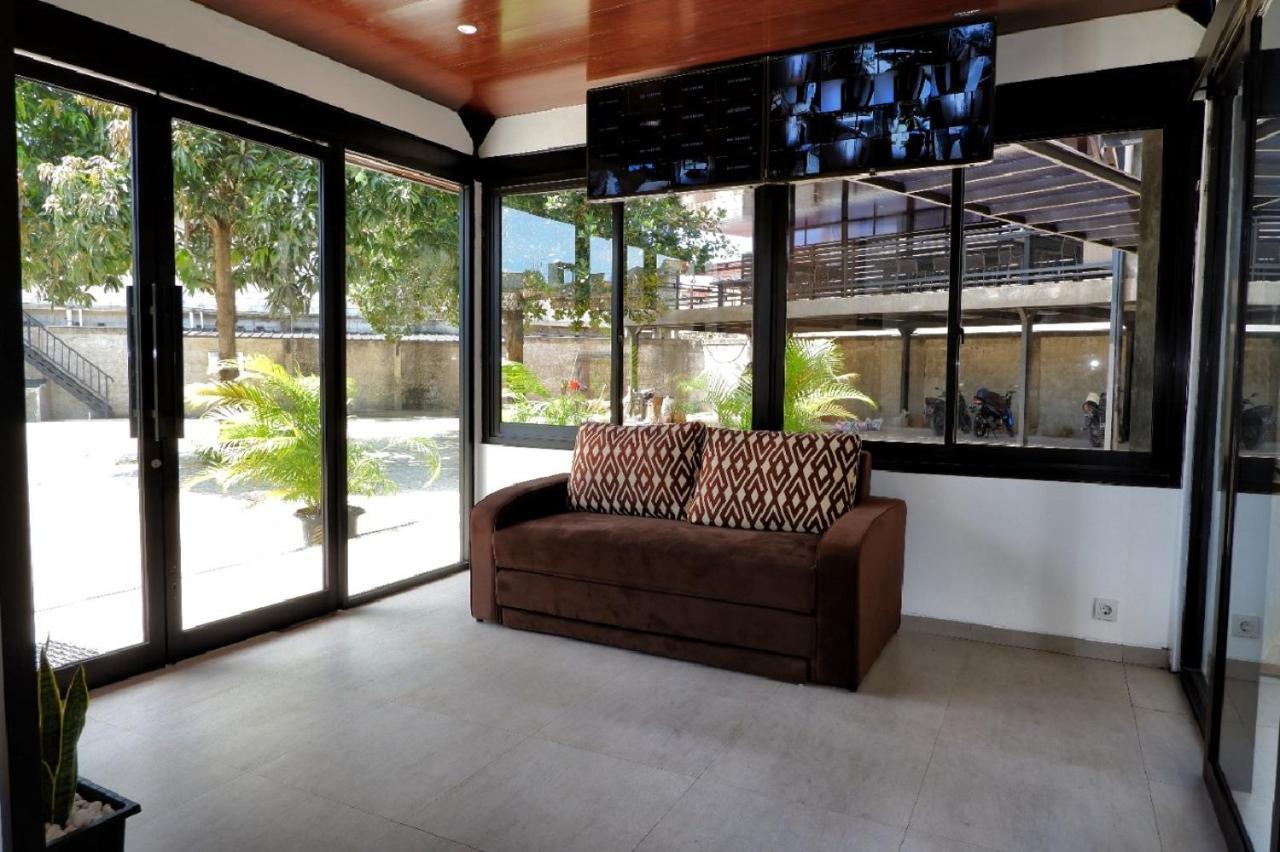 Guest House 555 Nki South Tangerang Exterior foto